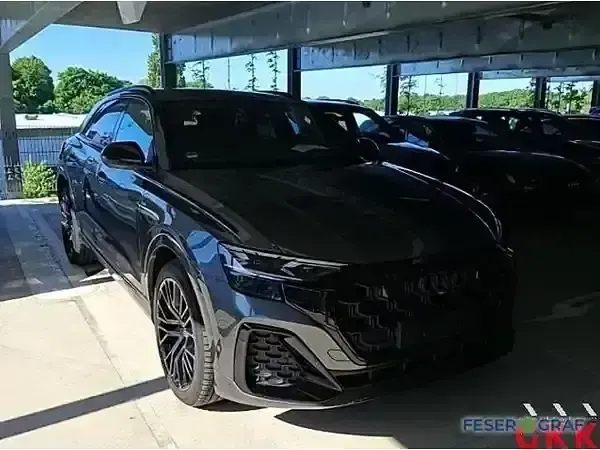 Gebraucht Audi Q8 Ambiente 286 PS (210 kW) 2025 Daytonagrau perleffekt SUV