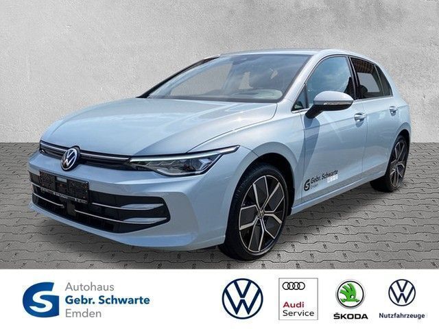 Blau Gebraucht 2024 VW Golf VIII Style Limousine | 27.400 € (Fairer Preis) - Bild 1/4