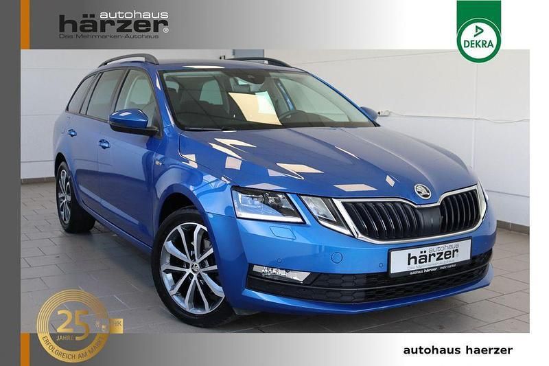 Blau Gebraucht 2020 Skoda Octavia Soleil Limousine | 19.990 € (Fairer Preis) - Bild 1/4