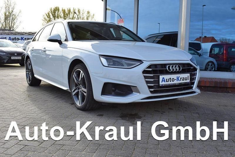 Gletscherweiß metallic (metallic) Gebraucht 2021 Audi A4 Advanced Kombi | 25.749 € (Fairer Preis) - Bild 1/4