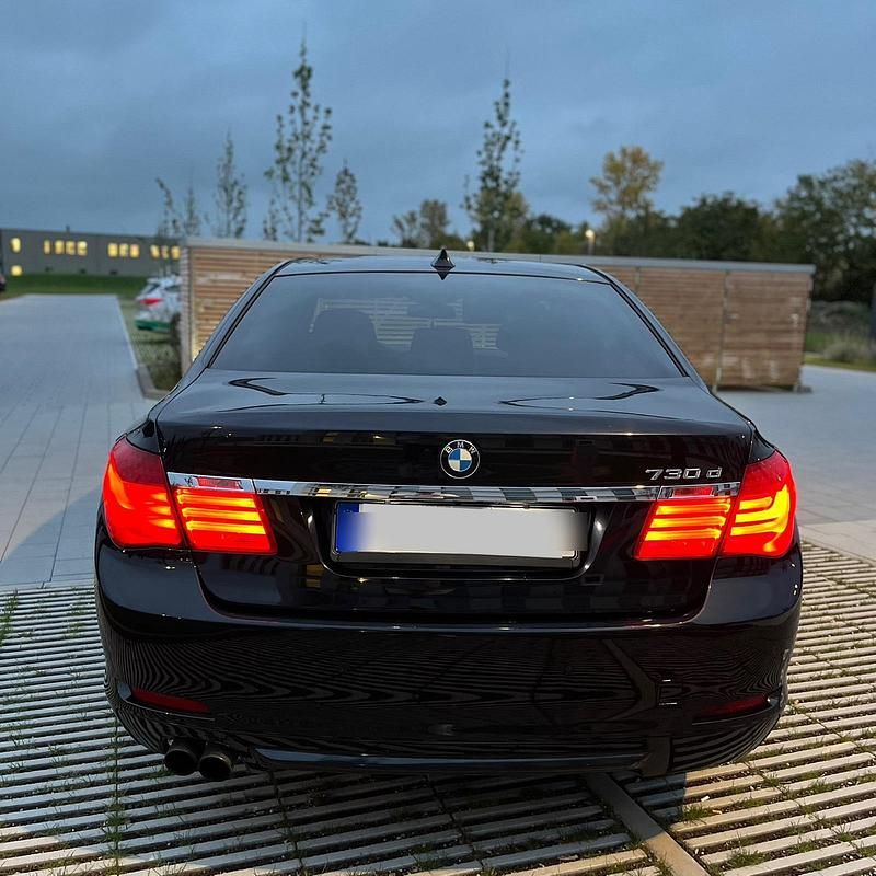 Schwarz Gebraucht 2010 BMW 730 Limousine | 9.999 € (Guter Preis) - Bild 1/4