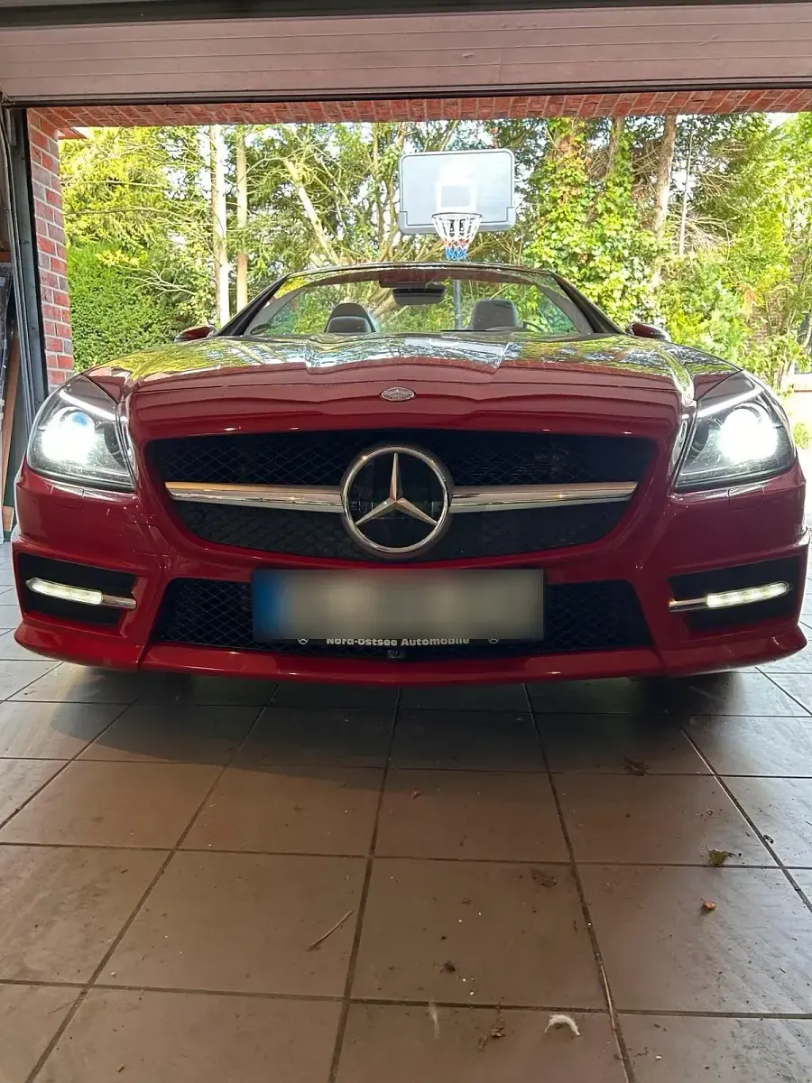 Gebraucht Mercedes SLK200 184 PS (135 kW) 2015 Rot Cabrio