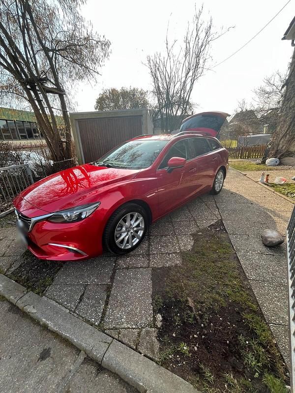 Gebraucht Mazda 6 145 PS (106 kW) 2018 Rot Kombi