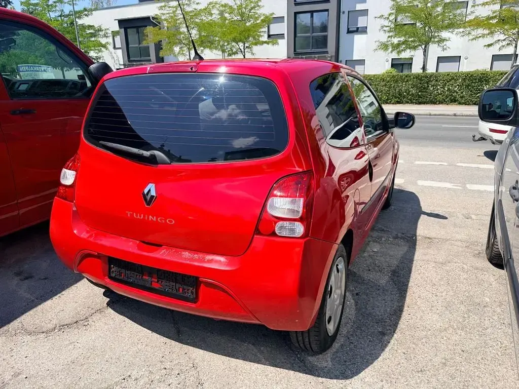 Gebraucht Renault Twingo Authentique 75 PS (55 kW) 2011 Rot Kleinwagen
