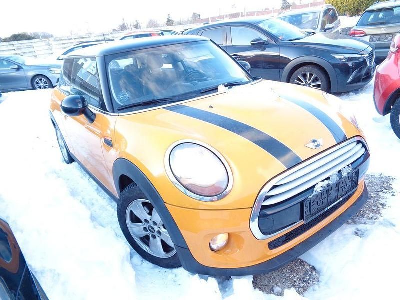 Usata Mini Cooper D 116 CV (85 kW) 2014 Arancione Utilitaria