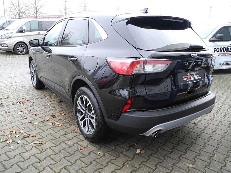 Gebraucht Ford Kuga Titanium 224 PS (164 kW) 2023 Andere SUV