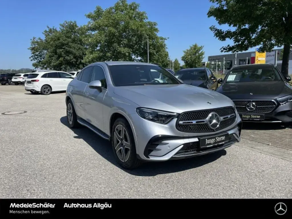 Gebraucht Mercedes GLC450 367 PS (269 kW) 2023 Lack hightechsilber (metallic) SUV