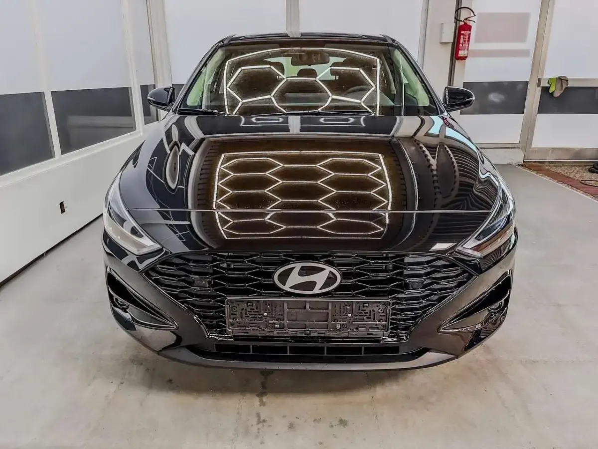 Neu Hyundai i30 Style 150 PS (110 kW) 2026 Abyss black a2b Limousine
