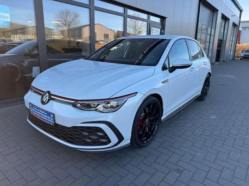 Oryxweiß perlmutteffekt Gebraucht 2022 VW Golf GTI Limousine | 28.590 € (Superpreis) - Bild 1/4
