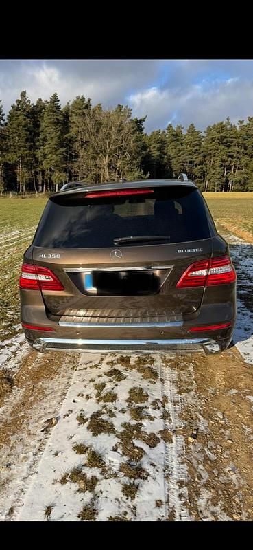 Gebraucht Mercedes ML350 258 PS (189 kW) 2013 Braun SUV