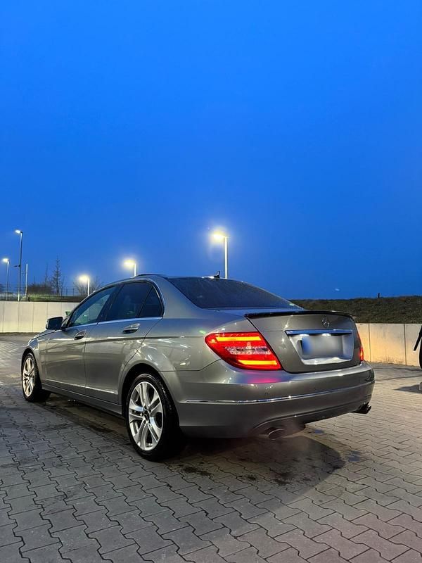 Gebraucht Mercedes C350 265 PS (194 kW) 2012 Grau Limousine