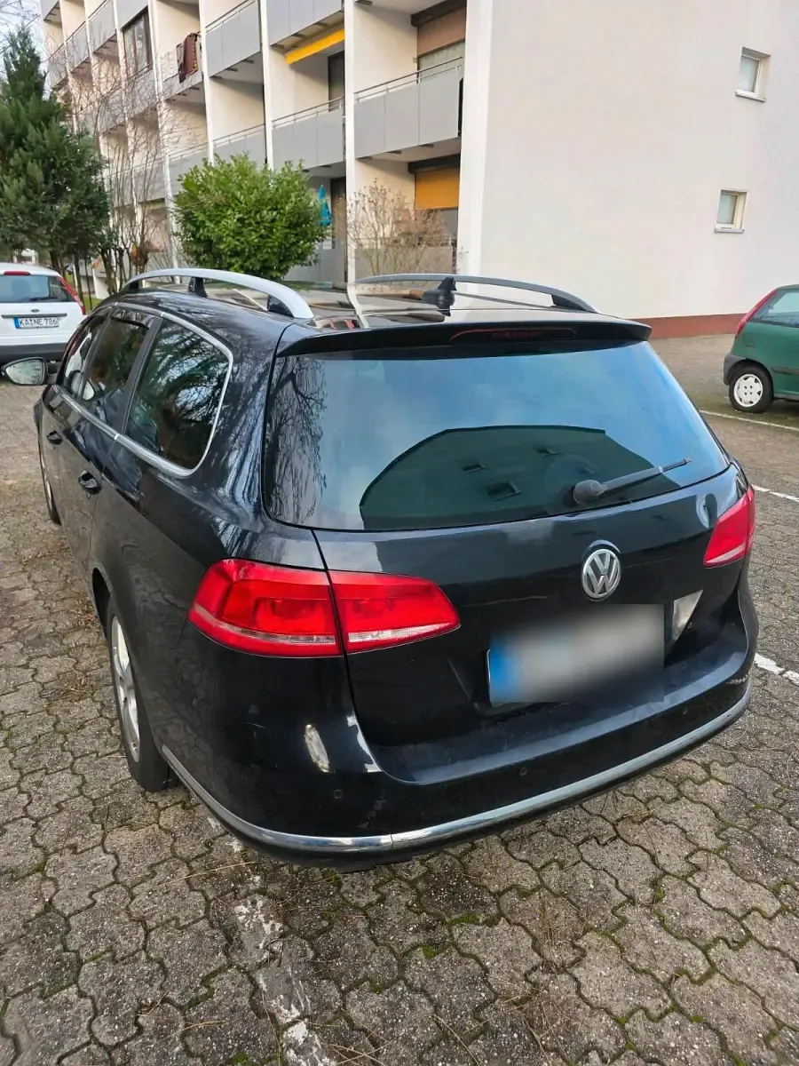 Gebraucht VW Passat 140 PS (102 kW) 2012 Schwarz Kombi