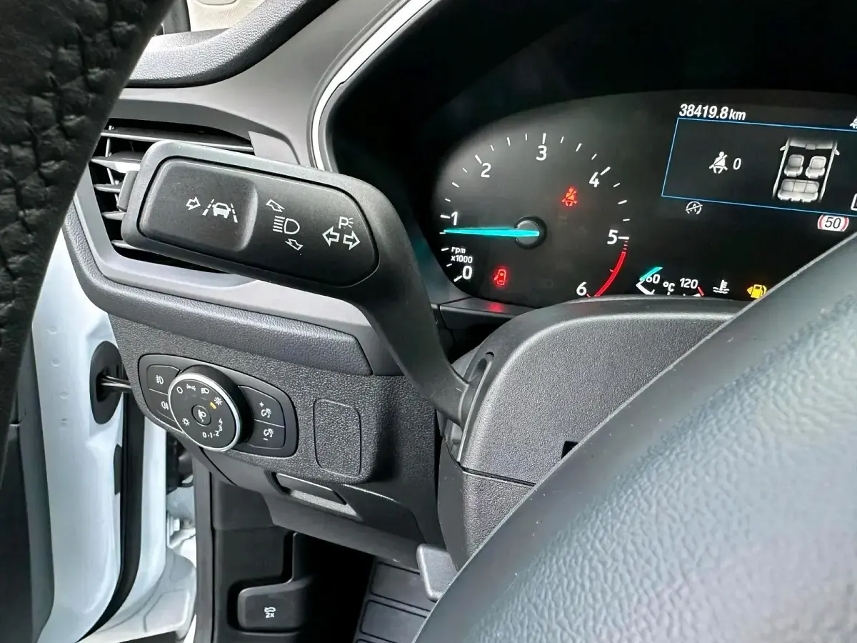 Gebraucht Ford Focus 150 PS (110 kW) 2019 Weiß Kombi