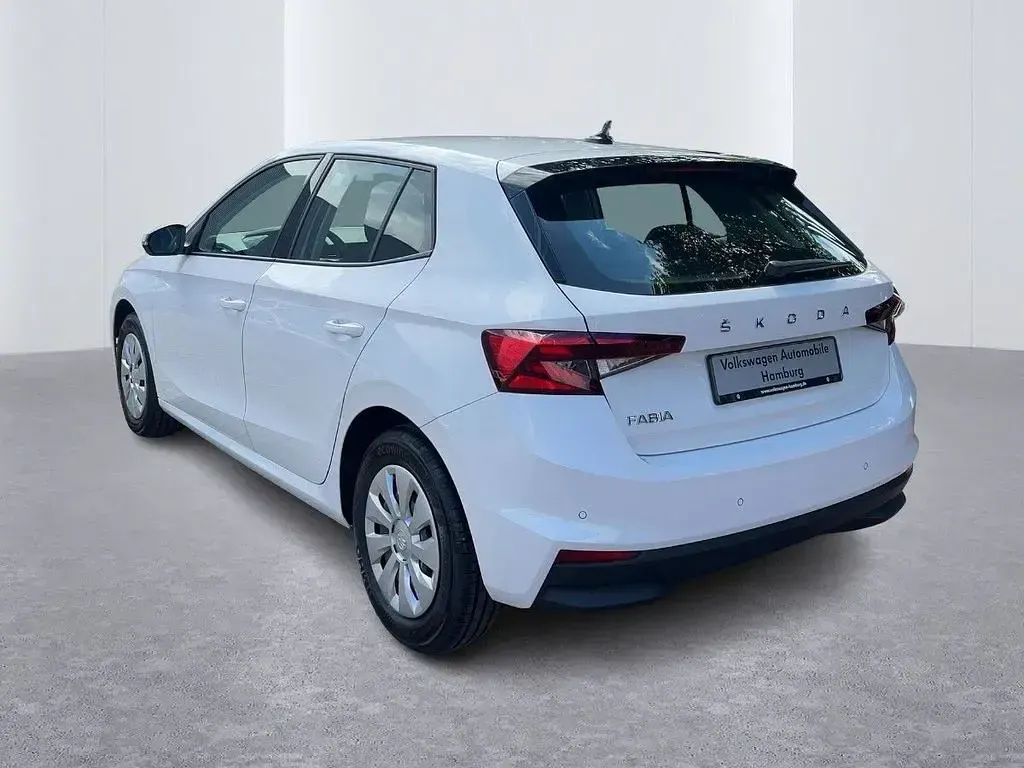 Gebraucht Skoda Fabia Active 65 PS (47 kW) 2023 Weiß Kleinwagen