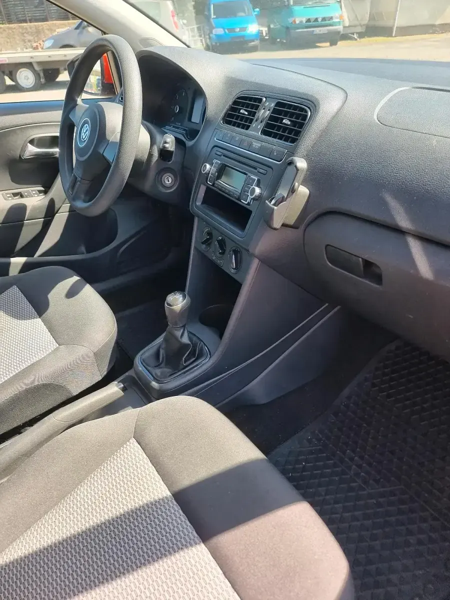 Gebraucht VW Polo 75 PS (55 kW) 2013 Rot Kleinwagen