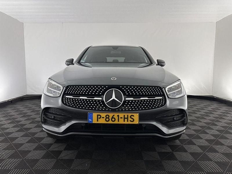 Gebraucht Mercedes GLC300e Business 194 PS (142 kW) 2022 Grau Coupé