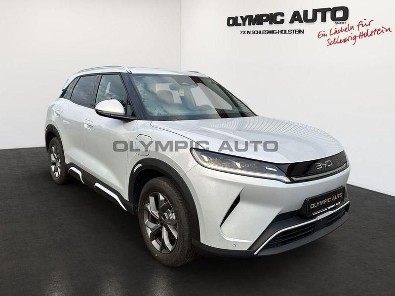 Neu BYD Atto 2 Comfort 150 kW (204 PS) 2026 Skiing white SUV