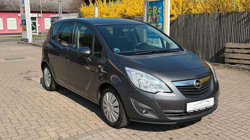 Gebraucht Opel Meriva Design Edition 101 PS (74 kW) 2011 Grau Van / Kleinbus