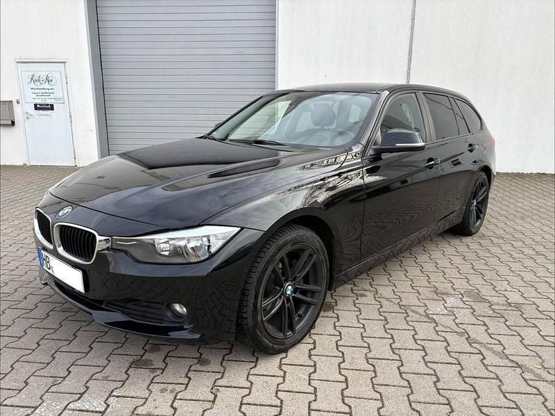 Gebraucht BMW 320 184 PS (135 kW) 2014 Schwarz Kombi