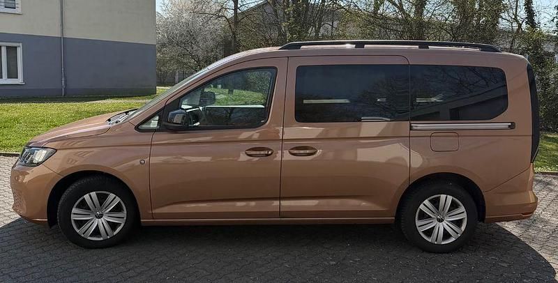 Gebraucht VW Caddy Maxi Edition 122 PS (89 kW) 2024 Van / Kleinbus