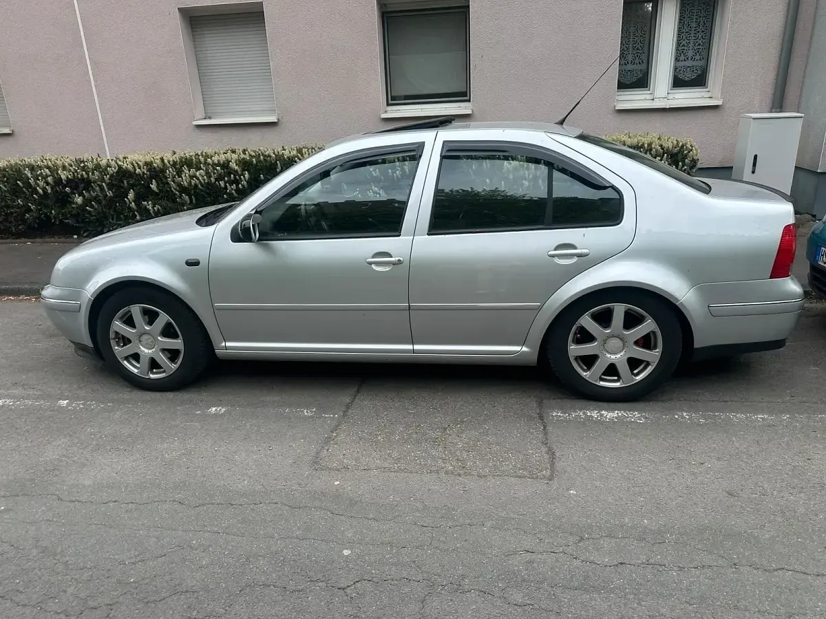 Brugt VW Bora 110 HK (80 kW) 2003 Sølv Sedan