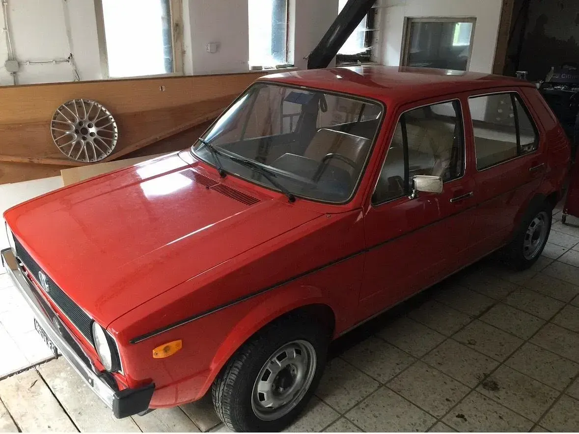 Gebraucht VW Golf I 50 PS (36 kW) 1975 Rot Kleinwagen