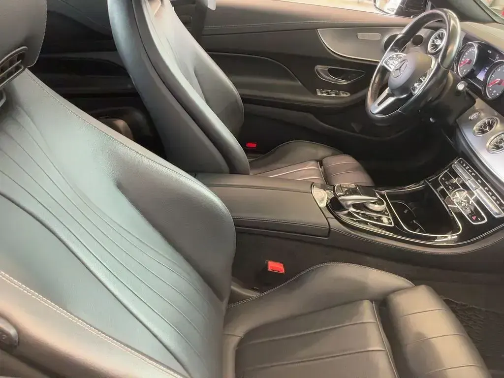 Gebraucht Mercedes E220 Night 194 PS (142 kW) 2020 Grau Cabrio