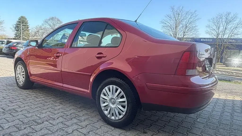 Gebraucht VW Bora Comfortline 75 PS (55 kW) 2005 Rot Limousine