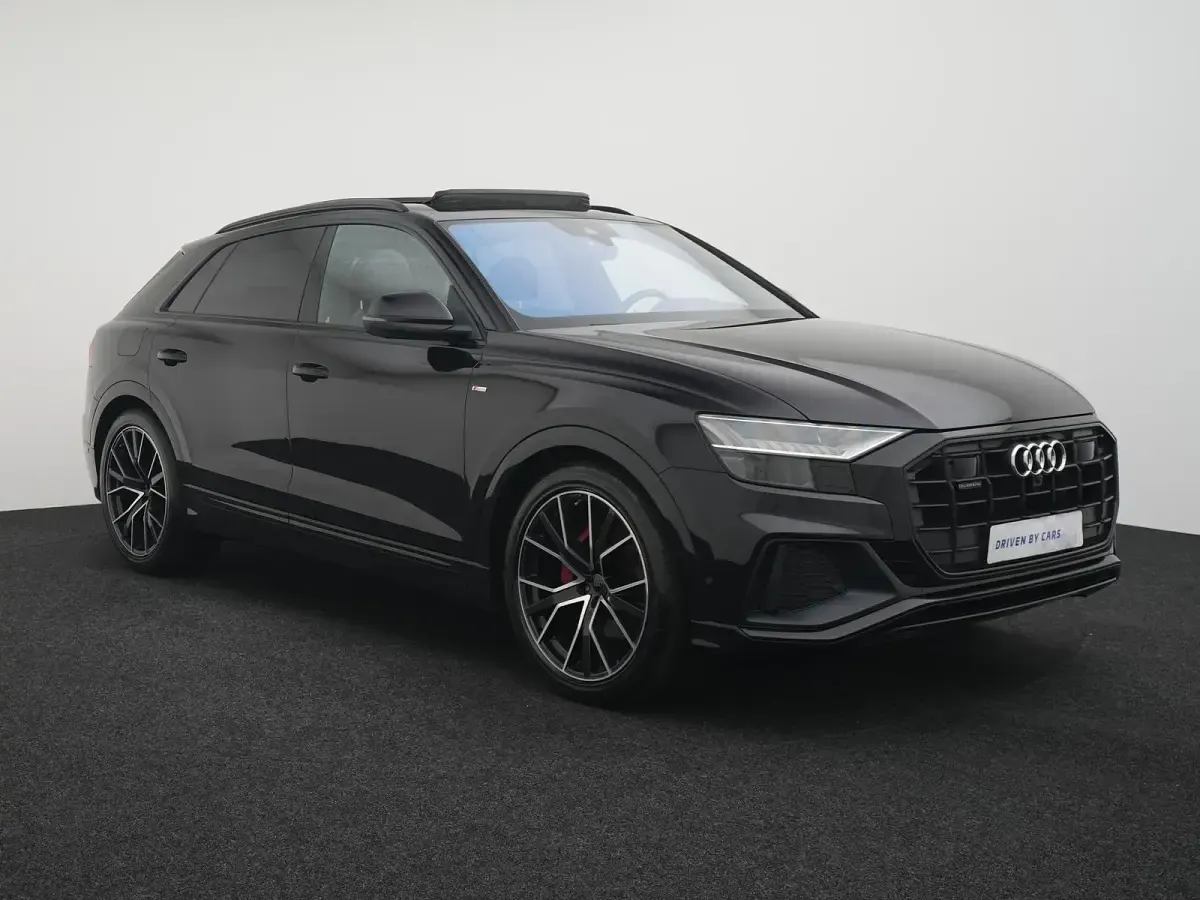 Gebraucht Audi Q8 S-Line 286 PS (210 kW) 2018 Orcaschwarz metallic SUV