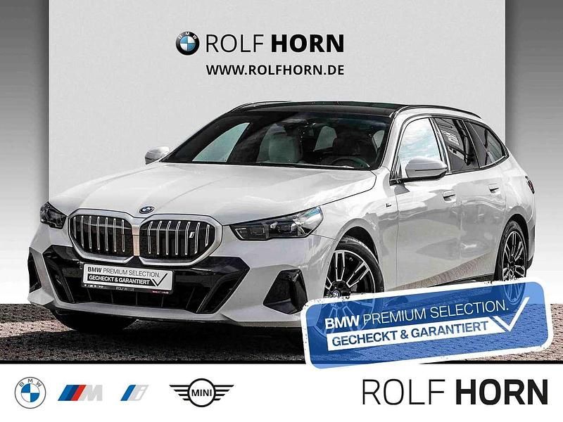 Alpinweiß uni Gebraucht 2024 BMW i5 M Sport Limousine | 57.870 € (Teuer) - Bild 1/4