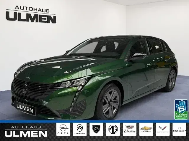 Gebraucht Peugeot 308 Active 131 PS (96 kW) 2024 Gruen Limousine