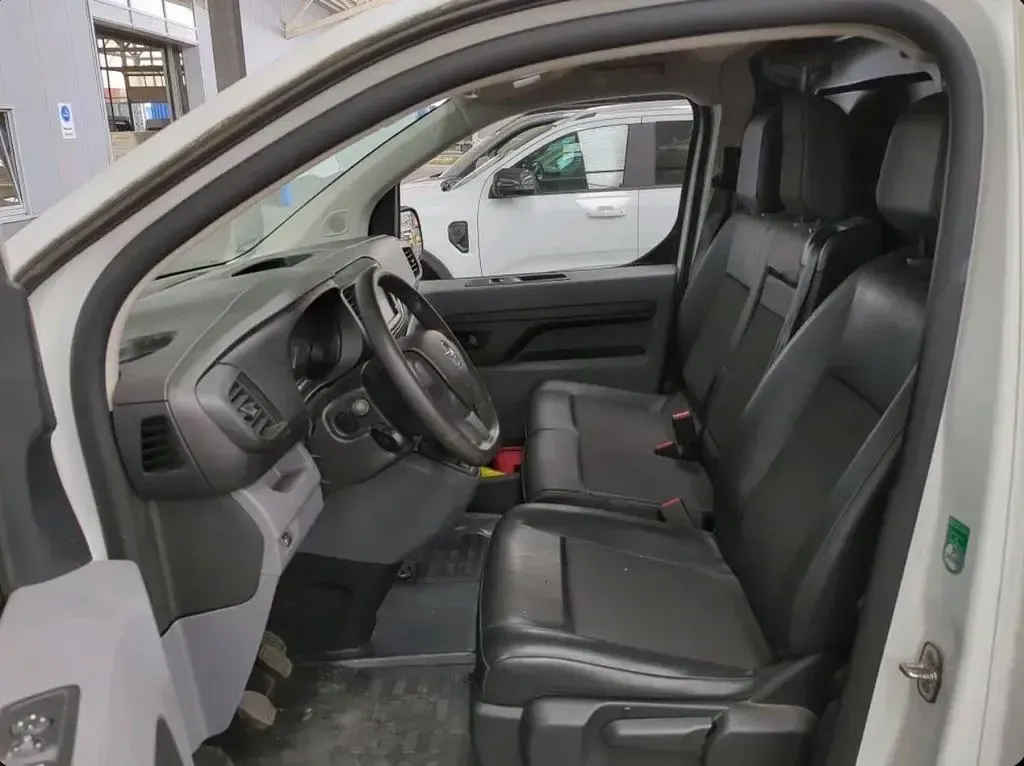 Gebraucht Opel Vivaro-e Combi Edition 144 PS (105 kW) 2021 Weiß Van / Kleinbus