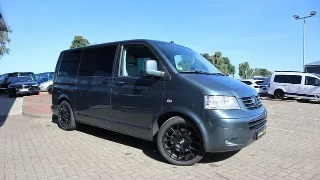 Usata VW Multivan Beach 174 CV (127 kW) 2006 Grigio Monovolume