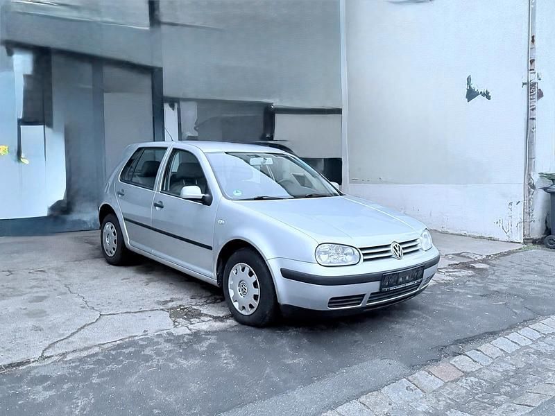 Gebraucht VW Golf IV Edition 75 PS (55 kW) 2001 Silber Kleinwagen