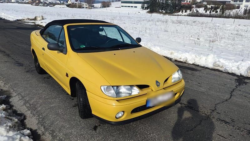 Gebraucht Renault Mégane Cabriolet 90 PS (66 kW) 1997 Gelb Cabrio