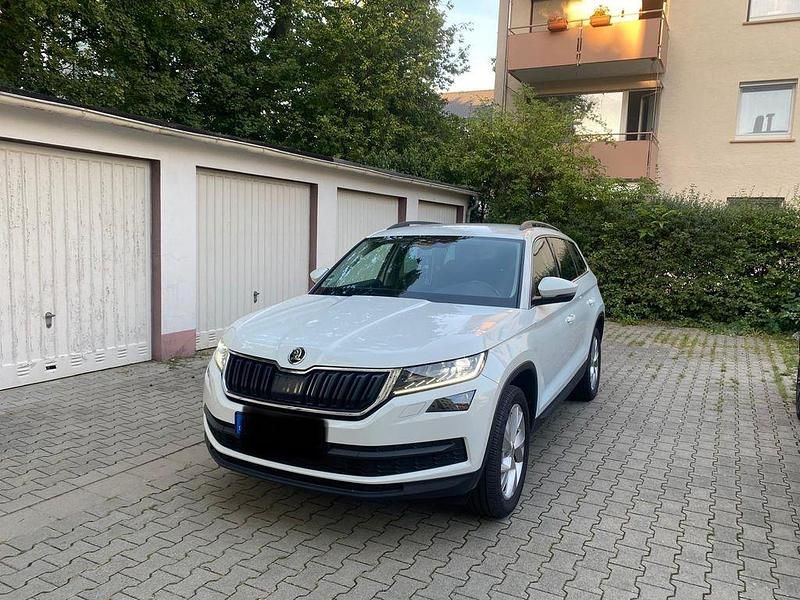 Weiß Gebraucht 2019 Skoda Kodiaq SUV | 21.950 € (Fairer Preis) - Bild 1/4