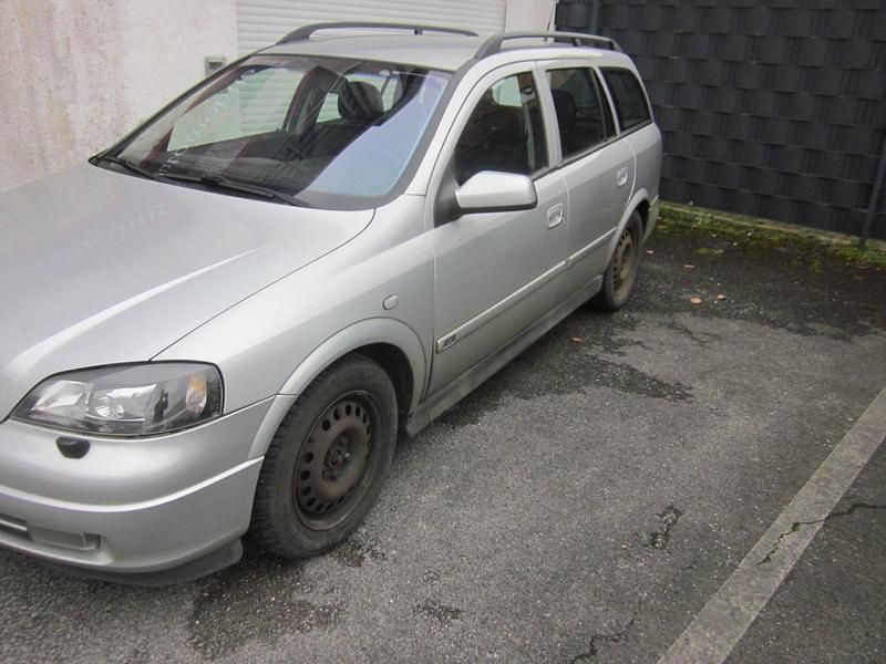 Gebraucht Opel Astra Sport 147 PS (108 kW) 2004 Silber Kombi