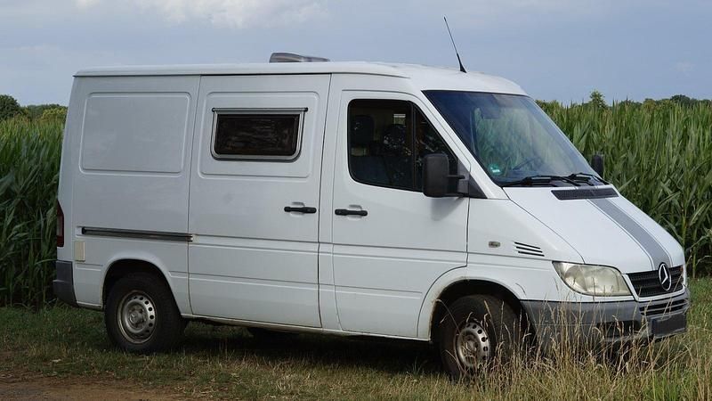 Weiß Gebraucht 2005 Mercedes Sprinter Van | 6.499 € - Bild 1/4