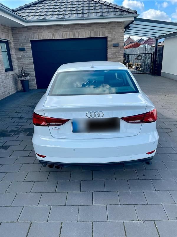 Gebraucht Audi A3 150 PS (110 kW) 2017 Weiß Limousine