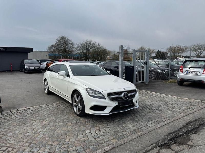 Second-hand Mercedes CLS350 265 CP (194 kW) 2014 Alb Berlinǎ
