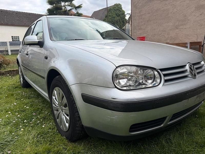 Gebraucht VW Golf IV Edition 101 PS (74 kW) 2000 Silber Kleinwagen