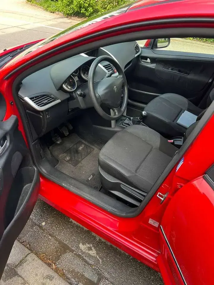 Gebraucht Peugeot 207 Urban Move 73 PS (53 kW) 2011 Kombi