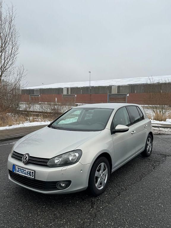 Gebraucht VW Golf VI 86 PS (63 kW) 2010 Silber Kleinwagen