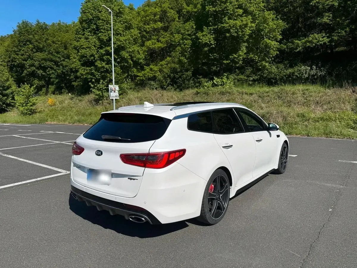 Gebraucht Kia Optima GT 245 PS (180 kW) 2016 Weiß Kombi