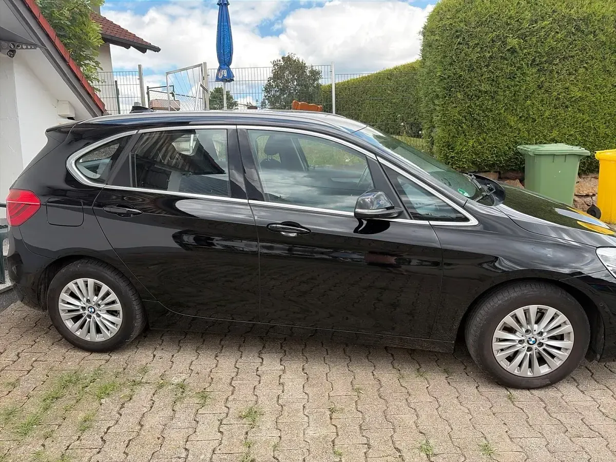 Gebraucht BMW 218 150 PS (110 kW) 2020 Schwarz Kombi