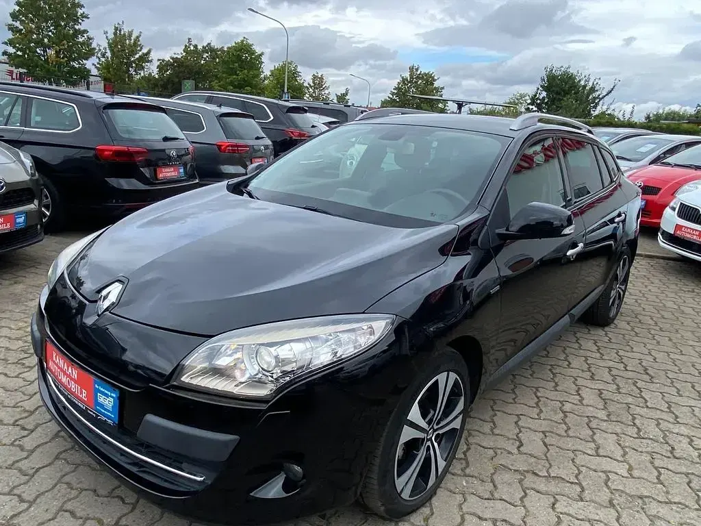 Gebraucht Renault Mégane III Bose Edition 110 PS (80 kW) 2011 Schwarz Limousine