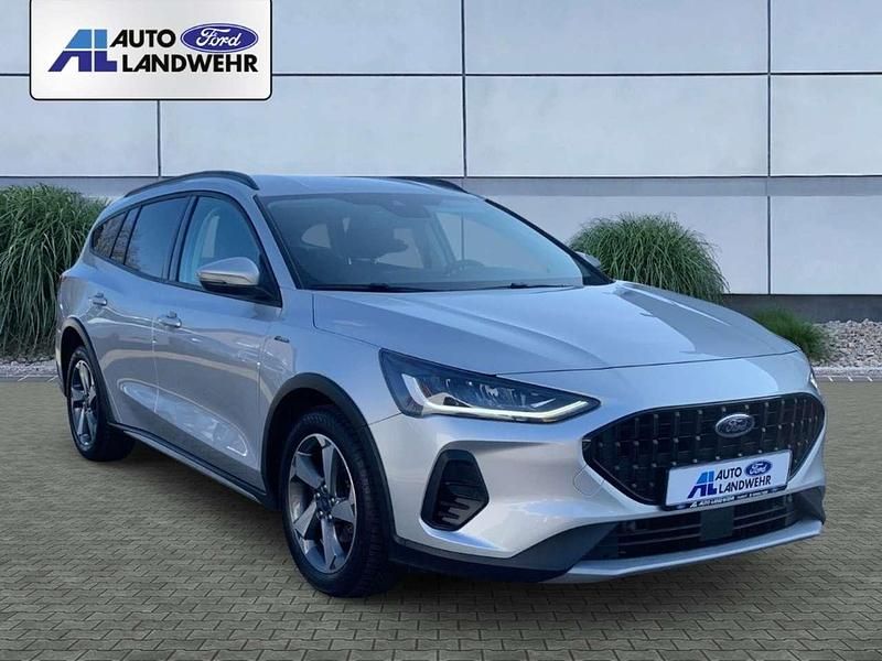 Gebraucht Ford Focus Active X 116 PS (85 kW) 2023 Polarsilber metallic Kombi
