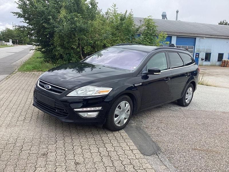 Schwarz Gebraucht 2012 Ford Mondeo Collection Limousine | 1.799 € (Guter Preis) - Bild 1/4