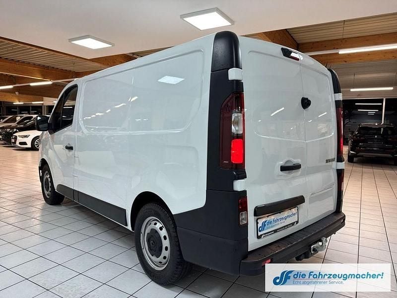 Gebraucht Renault Trafic Komfort 150 PS (110 kW) 2023 Weiss Van / Kleinbus