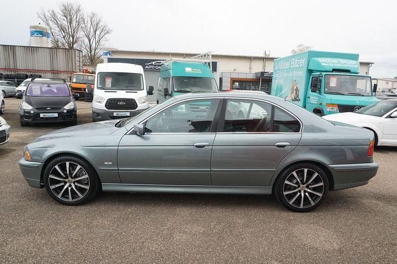 Gebraucht BMW 530 Sport Line 193 PS (141 kW) 2002 Grau Limousine